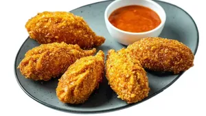 Makkhaani Momo