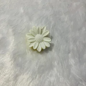 White Mini Moms Sunflower Claw