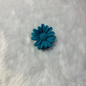 Pale Blue Mini Moms Sunflower Claw