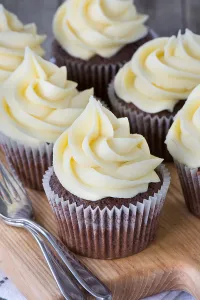 White Choco Delight Cupcake Ganache Frosting